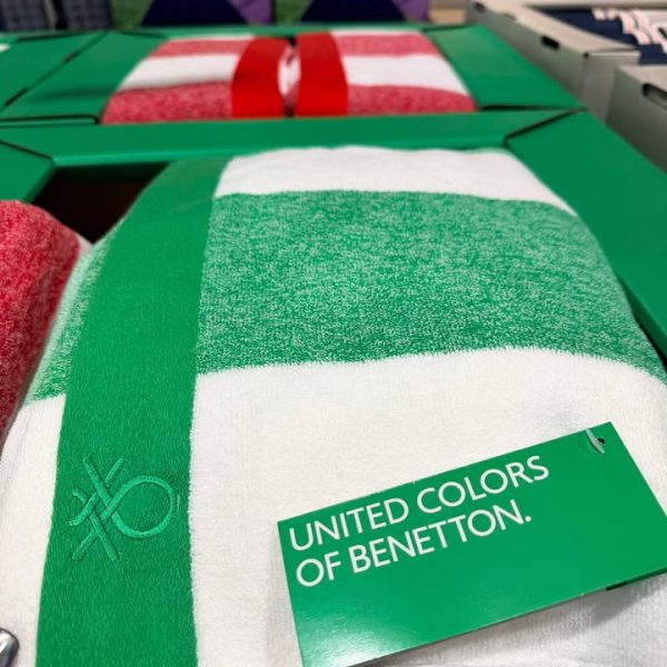 United Colors of Benetton Ногоон өнгө