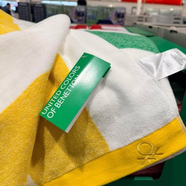 United Colors of Benetton Шар өнгө