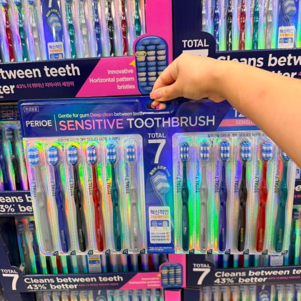 PERIOE Sensitive Toothbrush – Эмзэг буйлны зөөлөн сойз Хямдрал